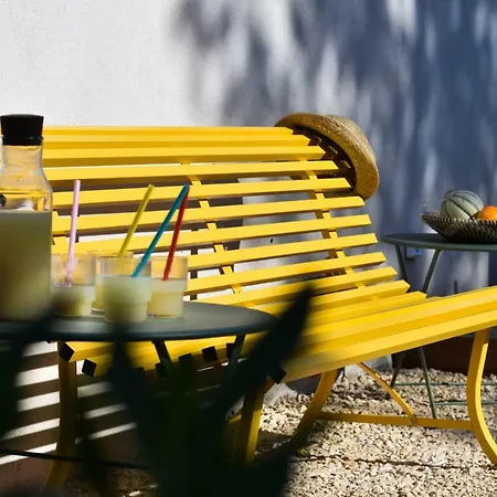 Вилла Les Loges En Provence 