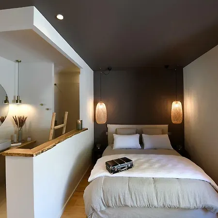 Вилла Les Loges En Provence 