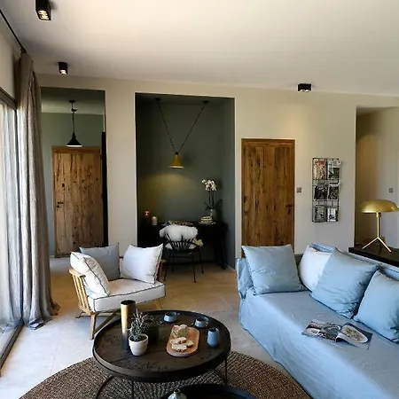 Les Loges En Provence 