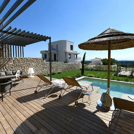 Les Loges En Provence 
