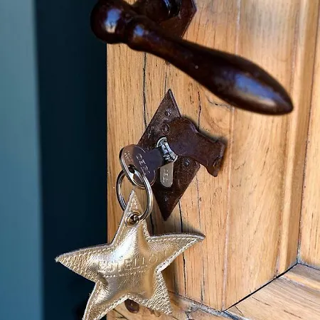 Les Loges En Provence 